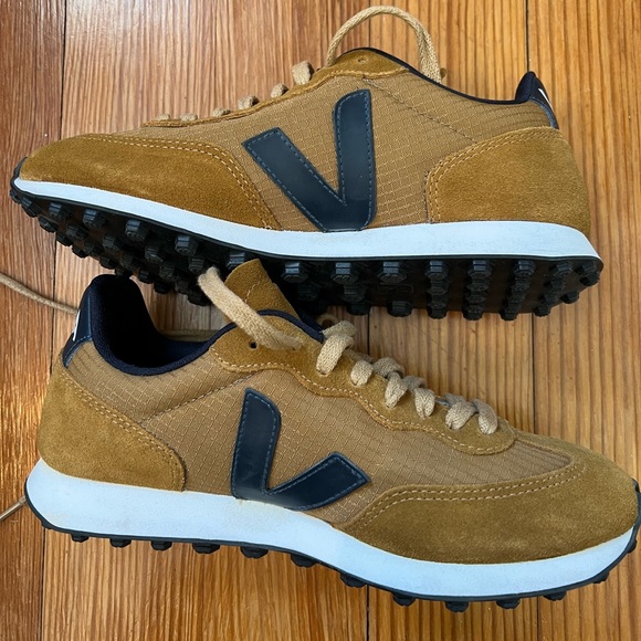 Veja Shoes - Veja Sneakers